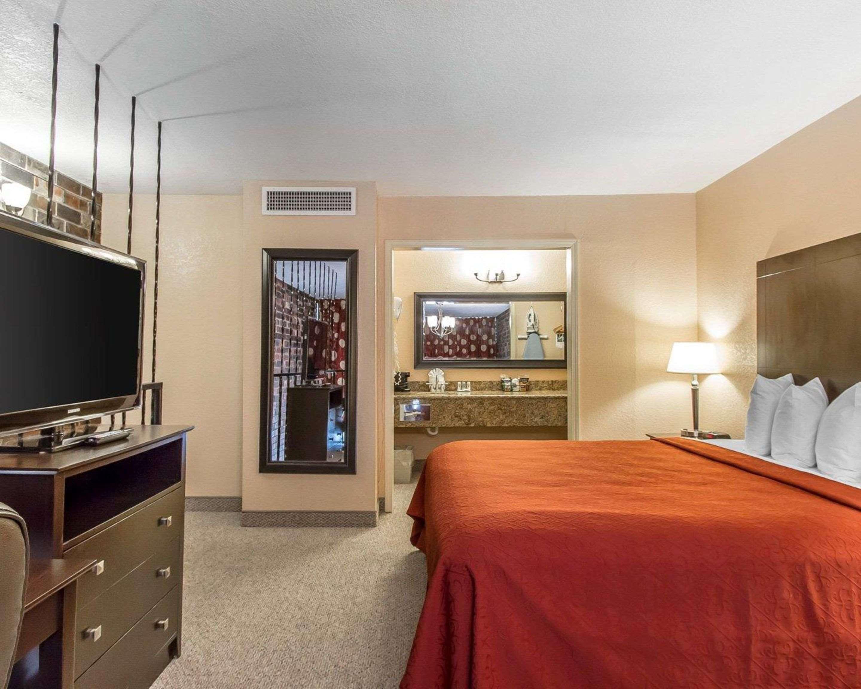 Quality Inn Ada Near University Dış mekan fotoğraf