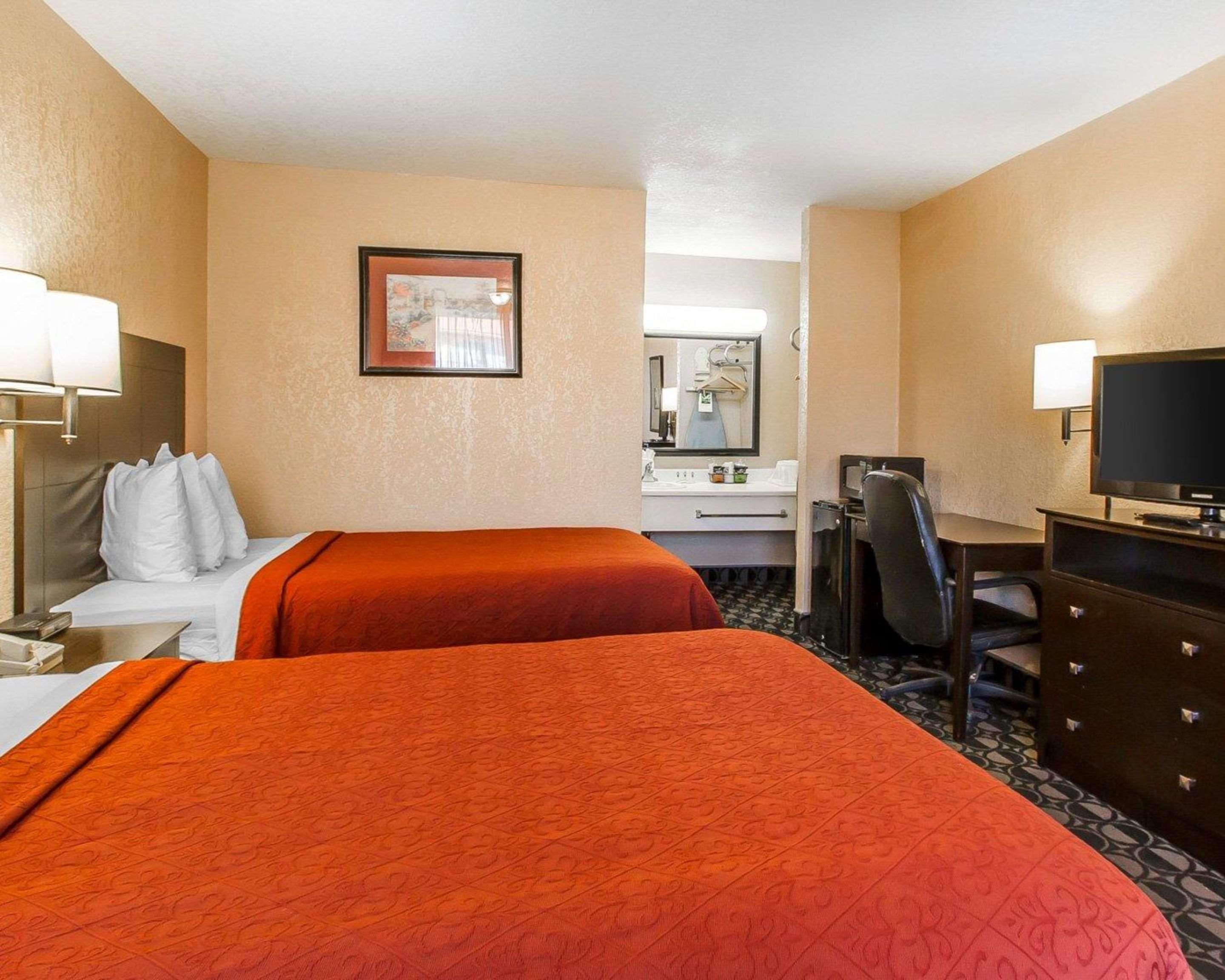 Quality Inn Ada Near University Dış mekan fotoğraf