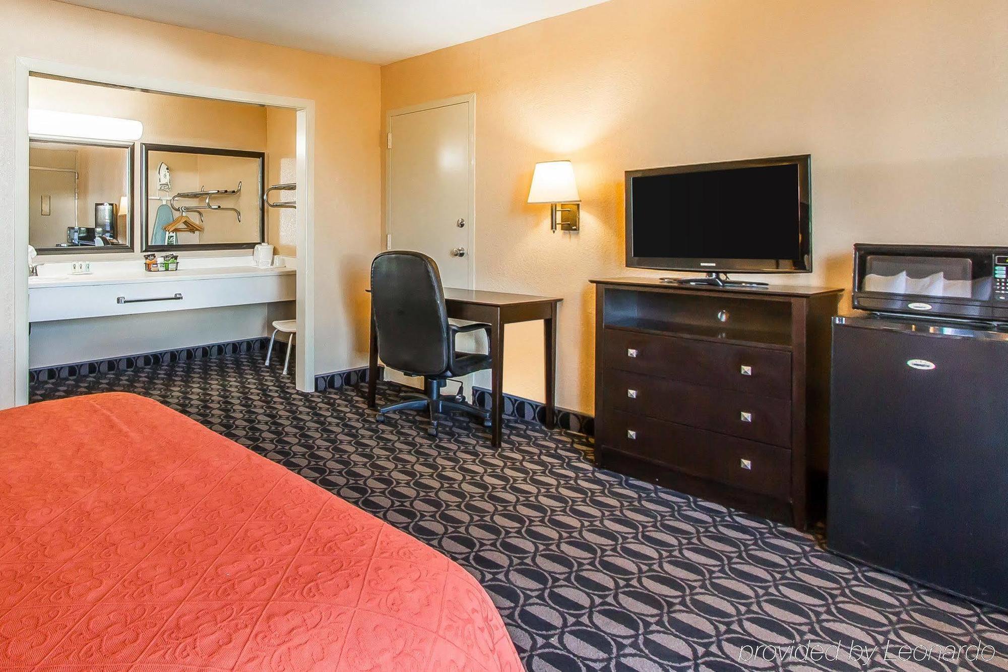 Quality Inn Ada Near University Dış mekan fotoğraf